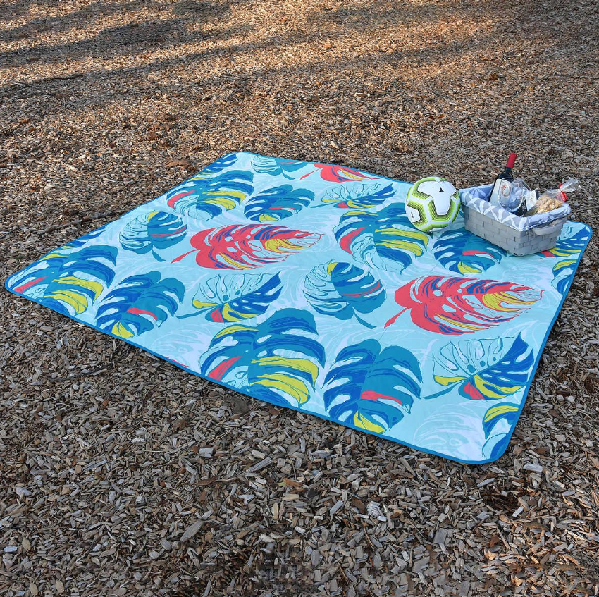 Old Bahama Bay® Outdoor Adventure Blanket, Palm Leaves